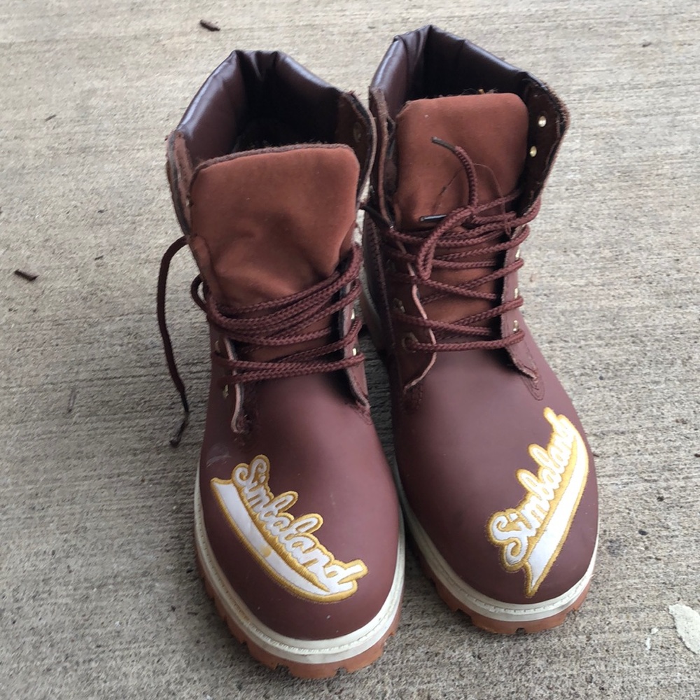 Shoe